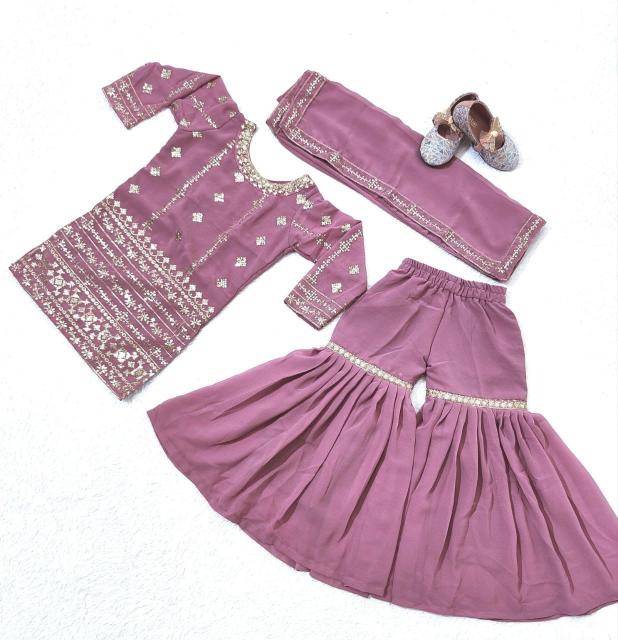 Trending Sequins Georgette Kids wear manufacturers in Kolkata